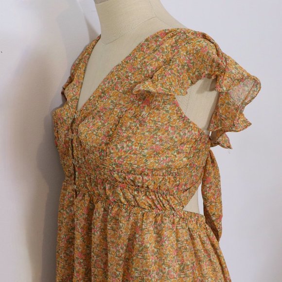 ASTR the Label Montreal Dress Large NWOT - Picture 9 of 13